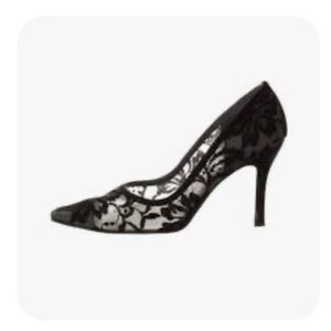 Stuart Weitzman pumps